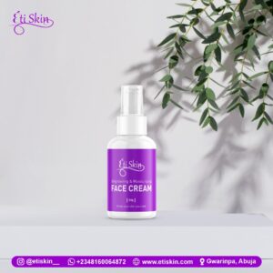 BRIGHTENING AND MOISTURIZING FACE CREAM 50ml